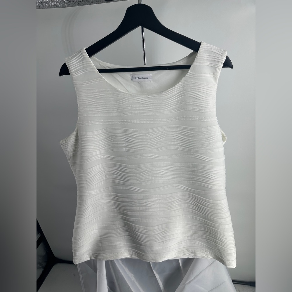 Calvin Klein Eggshell Textured Lined Stretch Tank Size Small Suit Layer